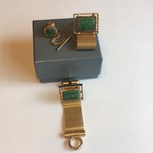 Stunning Vintage Dante Green Stone and Mesh Cufflinks and Matching Tie Tack